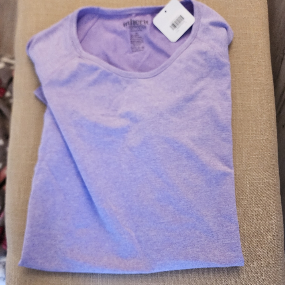 Inherit Women's Top NWT (fashom)